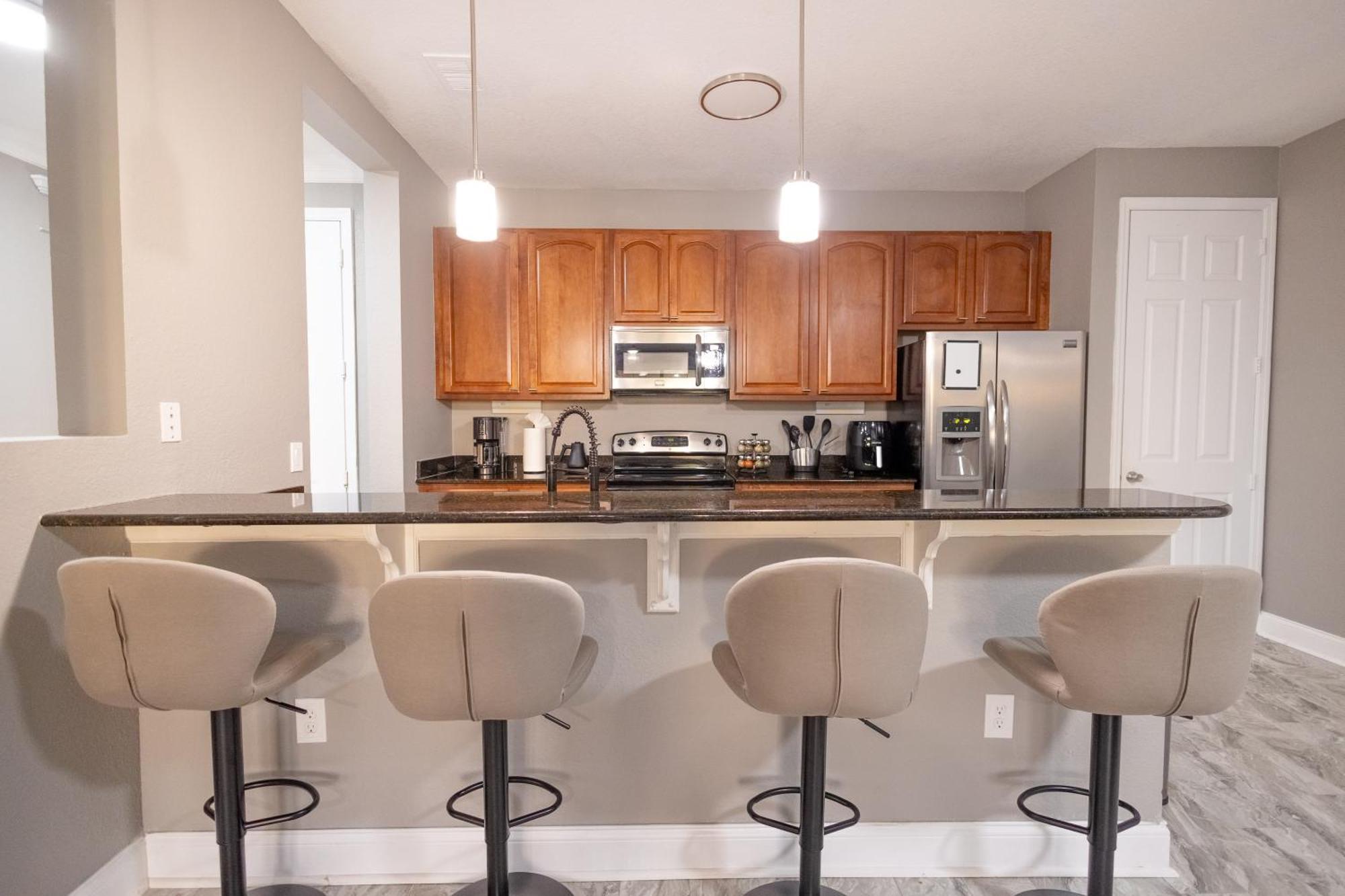Disney Parks- International Dr - Orlando Luxury Condominium- Fully Equipped - 3Bed & 2 Bath- Exterior photo