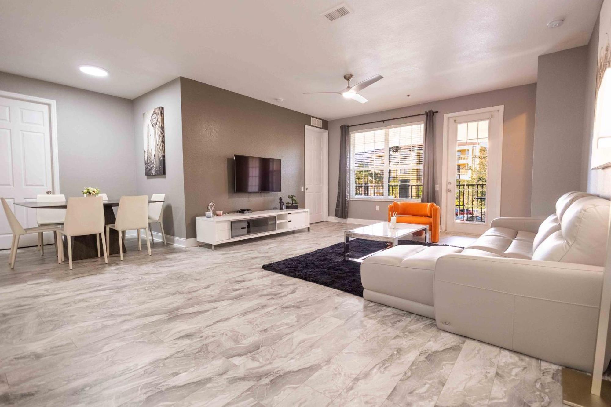 Disney Parks- International Dr - Orlando Luxury Condominium- Fully Equipped - 3Bed & 2 Bath- Exterior photo