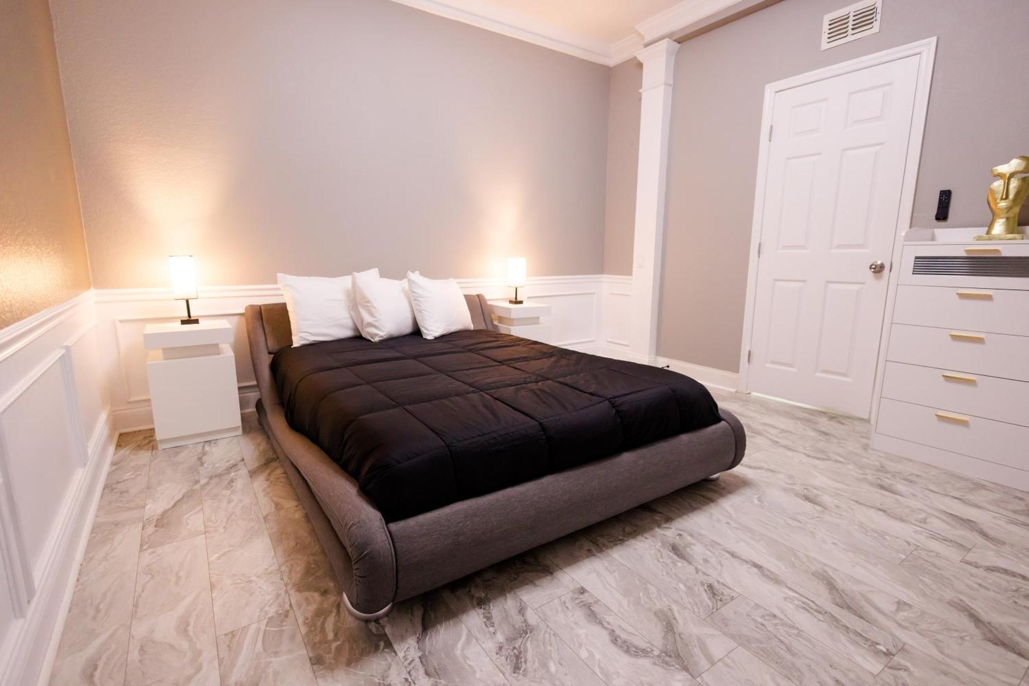 Disney Parks- International Dr - Orlando Luxury Condominium- Fully Equipped - 3Bed & 2 Bath- Exterior photo